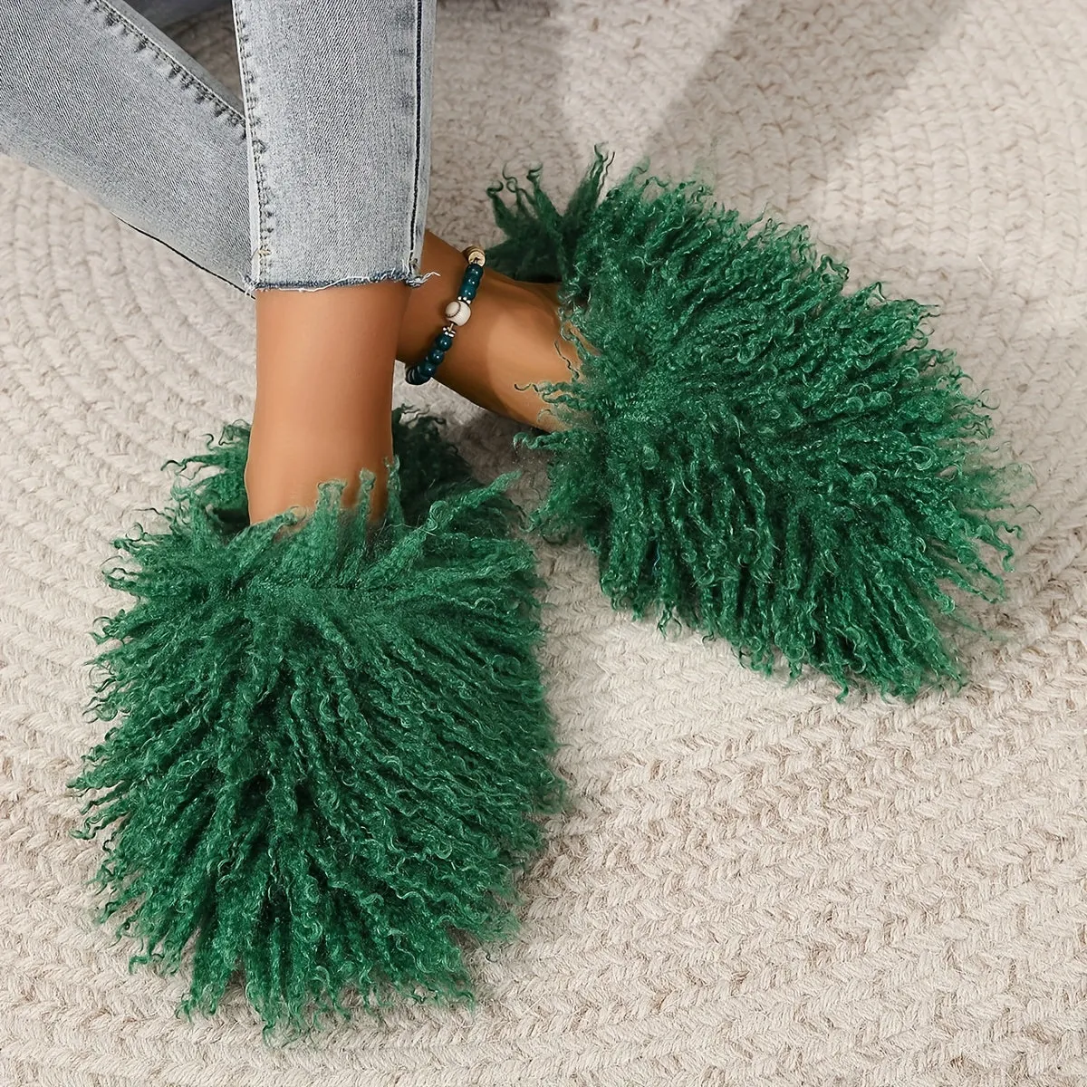 Color Casual Shaggy  Walk In Slippers