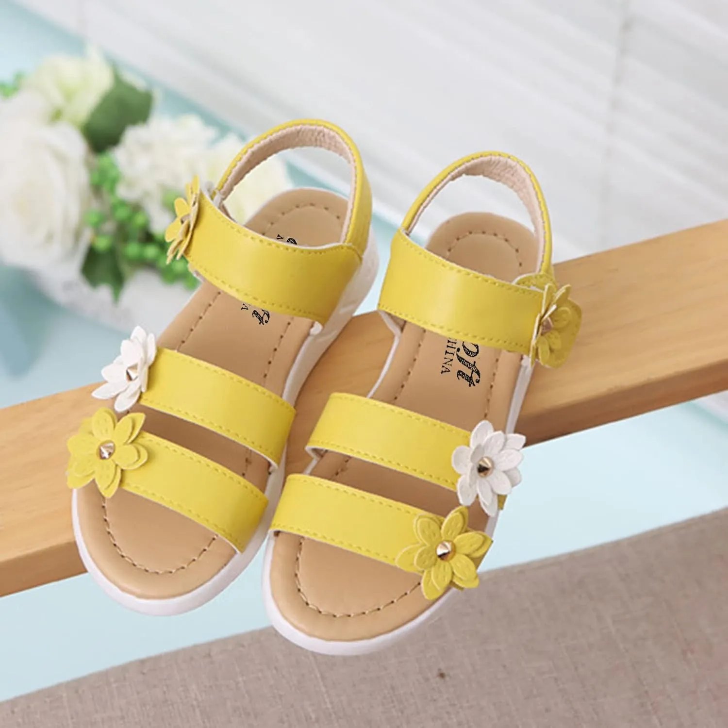 Little Girls Black Slides Baby Children Shoes Sandals Crossed Toddler Strap Leather Girls Girl's Bedroom with
