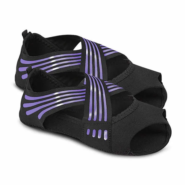 Yoga Socks for Extra Grip in Standard-جوارب يوغا